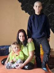 Priveľa na jedny plecia